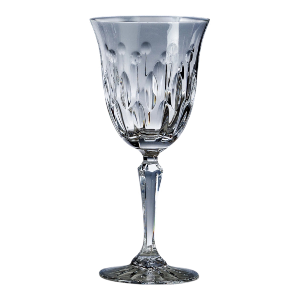 verre a pied , vin rouge et eau Barcelone 